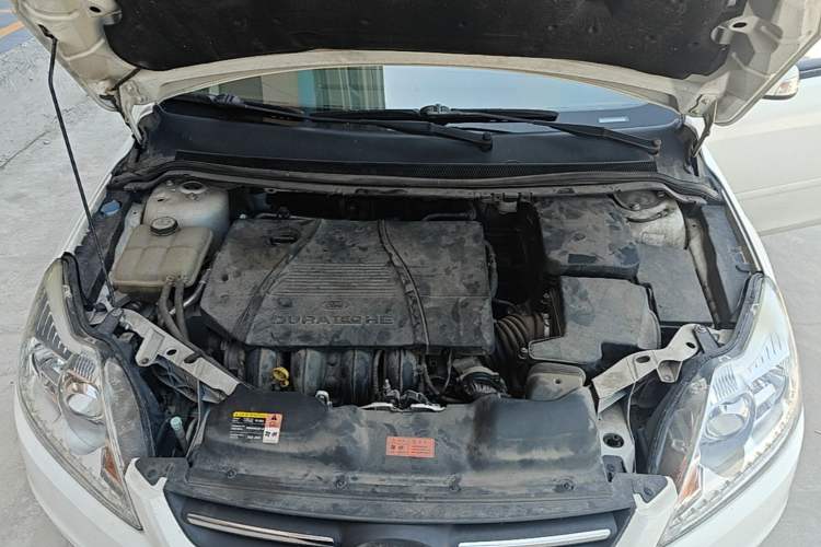 Used Ford Focus 2013 Sedan Classic 1.8L Manual Fashion Edition Engine Bay