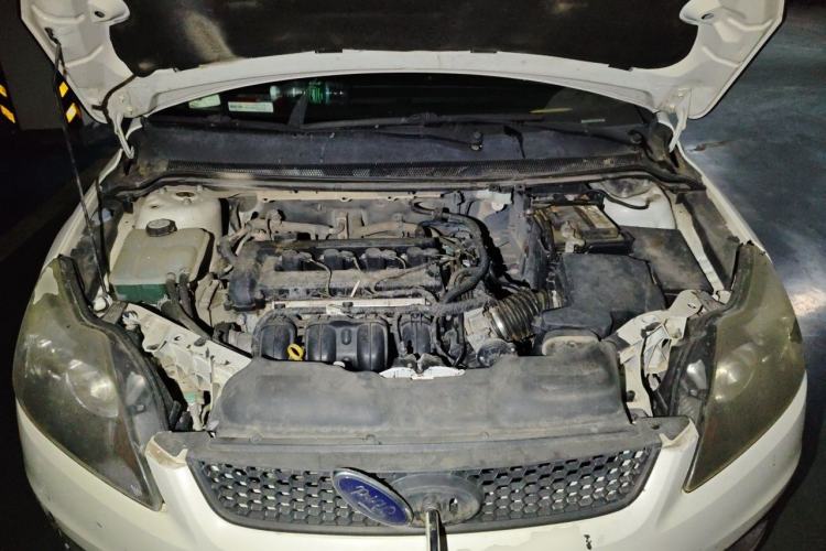 Used Ford Focus 2013 Hatchback Classic 1.8L Manual Base Model Engine Bay