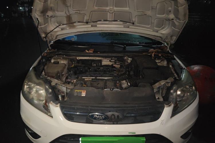 Used Ford Focus 2013 Sedan Classic 1.8L Automatic Base Model Engine Bay