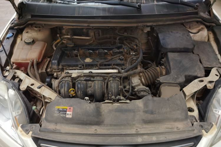 Used Ford Focus 2013 Sedan Classic 1.8L Manual Base Model Engine Bay