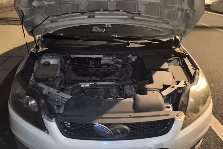 Used Ford Focus 2013 Hatchback Classic 1.8L Automatic Base Model Engine Bay