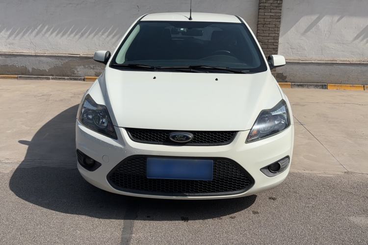Used Ford Focus 2013 Hatchback Classic 1.8L Automatic Base Model Exterior 1