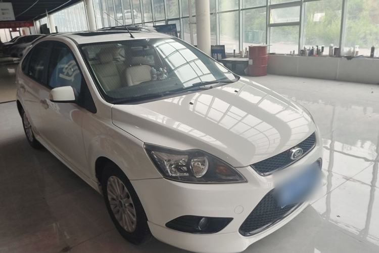 Used Ford Focus 2013 Hatchback Classic 1.8L Automatic Fashion Edition Exterior 1