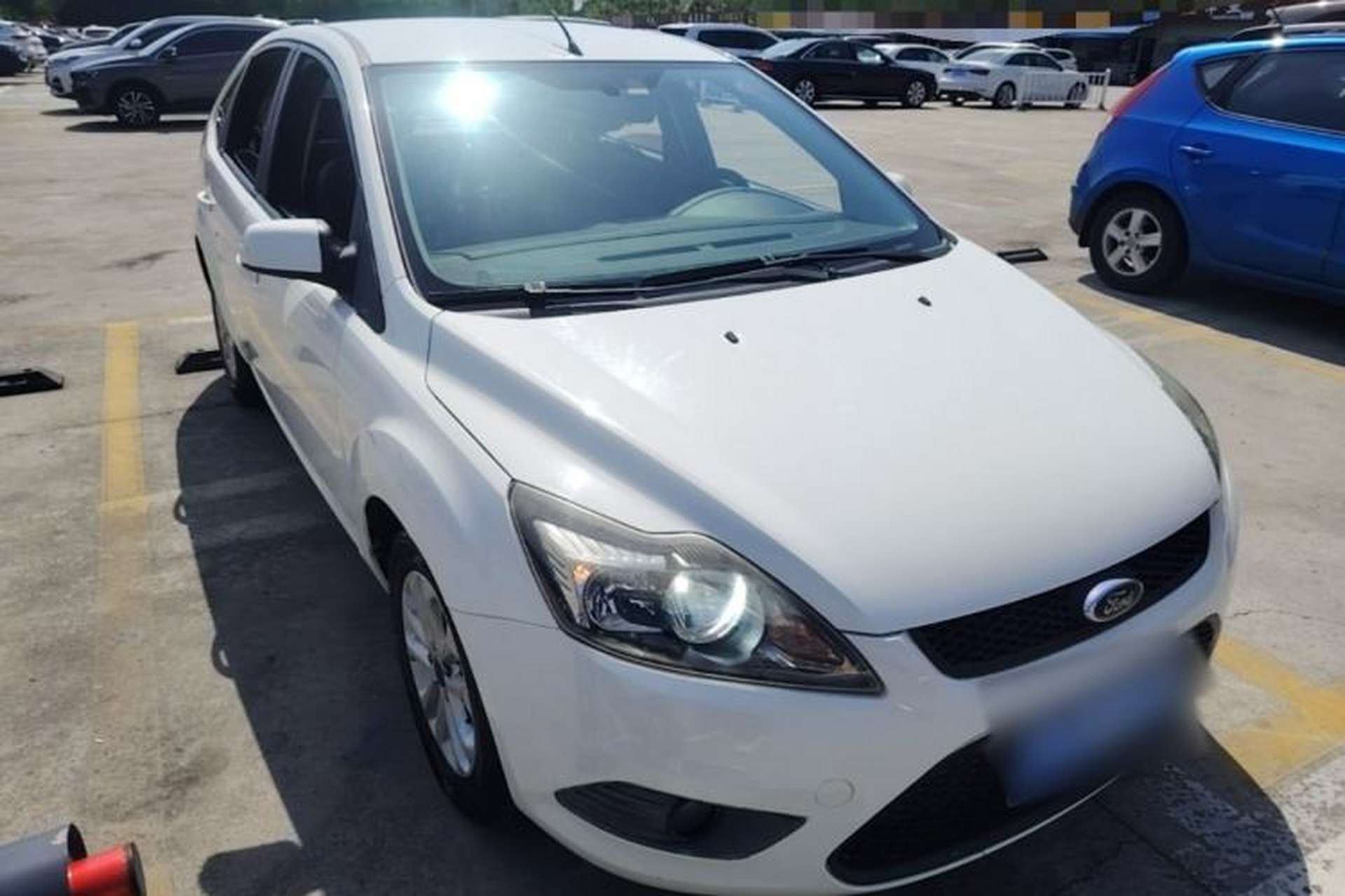 Used Ford Focus 2013 Hatchback Classic 1.8L Automatic Base Model Exterior 1