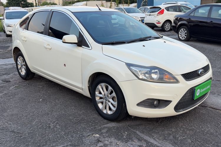 Used Ford Focus 2013 Hatchback Classic 1.8L Automatic Base Model Exterior 1