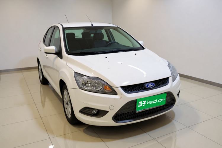 Used Ford Focus 2013 Hatchback Classic 1.8L Automatic Base Model Exterior 2