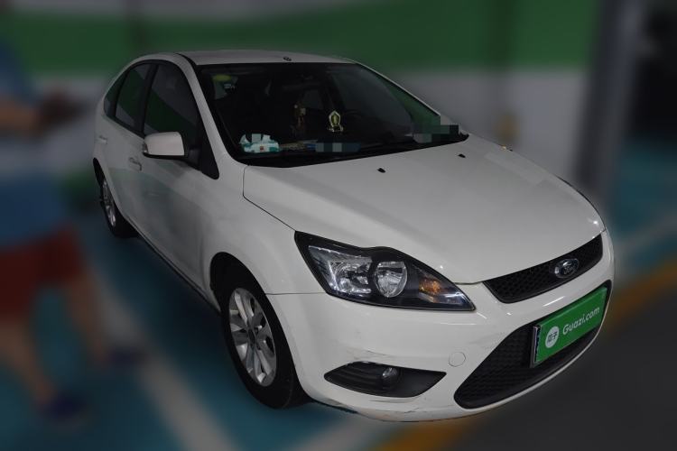 Used Ford Focus 2013 Hatchback Classic 1.8L Automatic Base Model Exterior 2