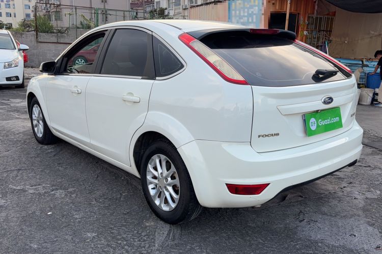 Used Ford Focus 2013 Hatchback Classic 1.8L Automatic Base Model Exterior 2