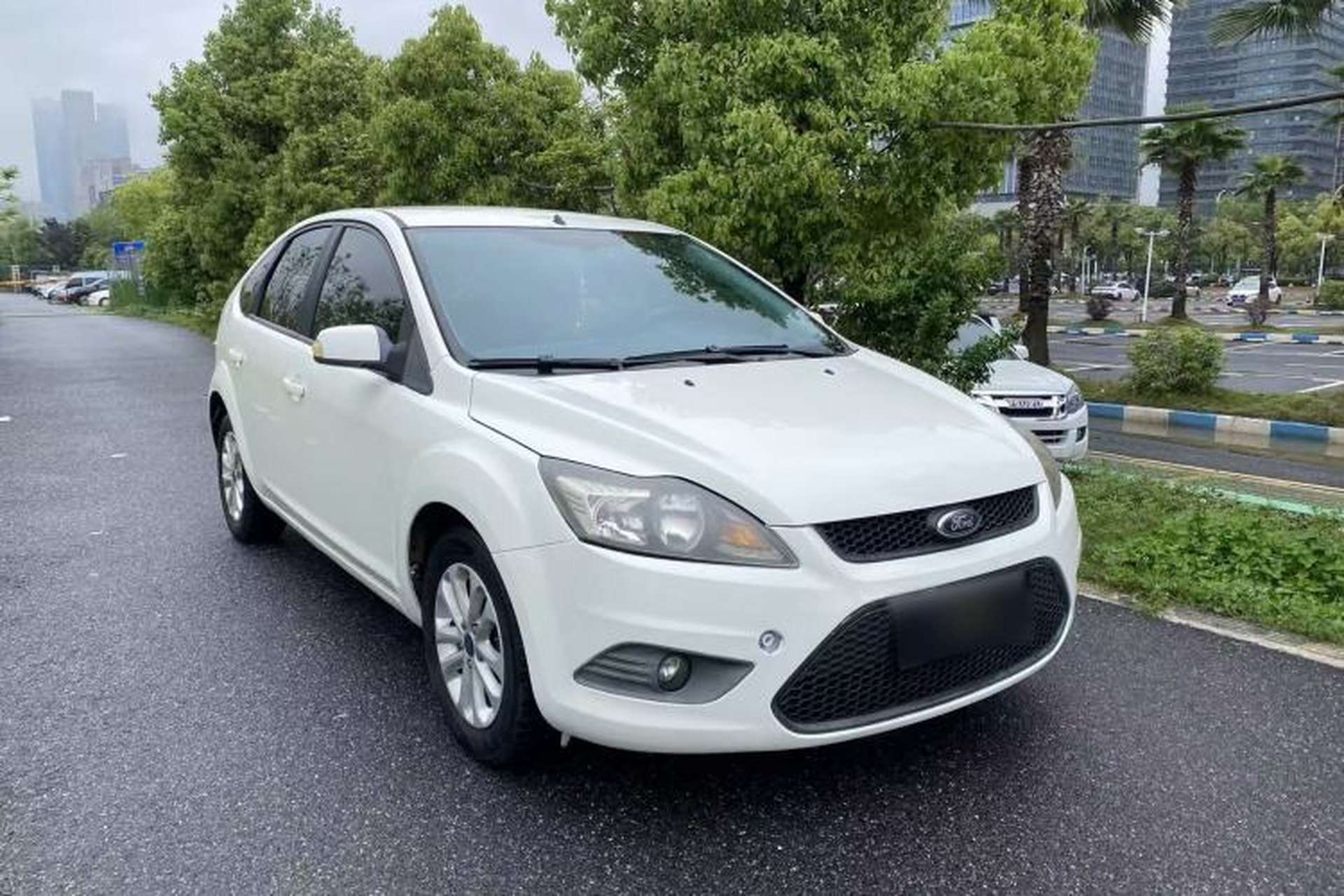 Used Ford Focus 2013 Hatchback Classic 1.8L Automatic Base Model Exterior 2