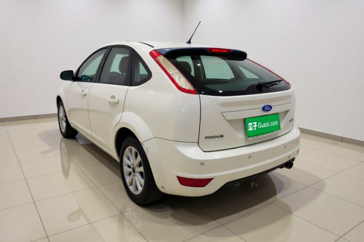 Used Ford Focus 2013 Hatchback Classic 1.8L Automatic Base Model Exterior 3