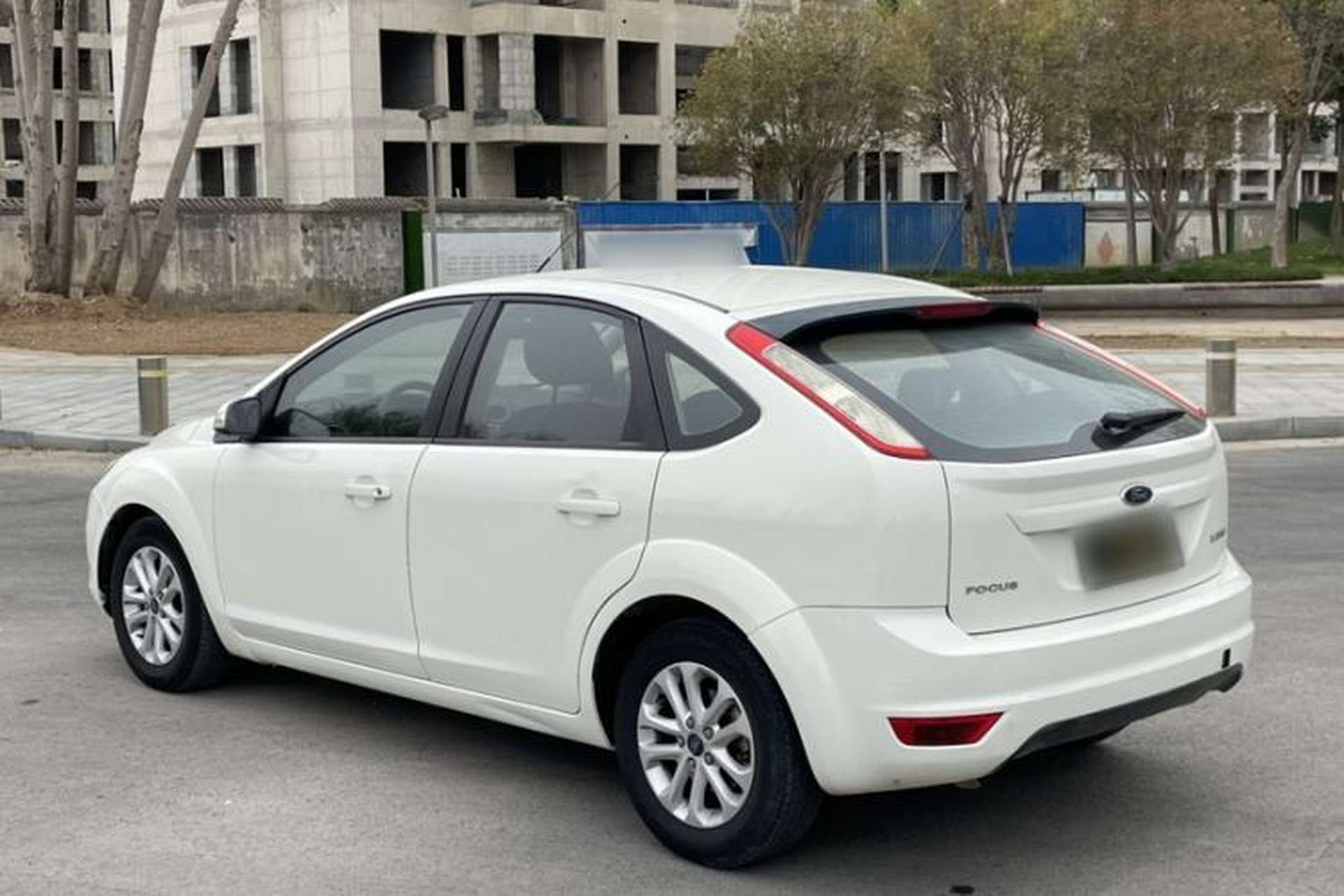 Used Ford Focus 2013 Hatchback Classic 1.8L Manual Base Model Exterior 3