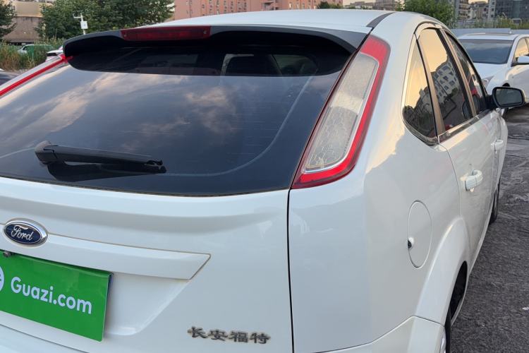 Used Ford Focus 2013 Hatchback Classic 1.8L Automatic Base Model Exterior 3