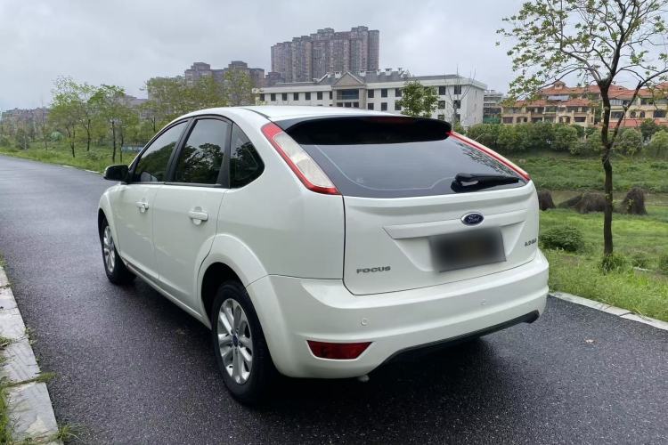 Used Ford Focus 2013 Hatchback Classic 1.8L Automatic Base Model Exterior 3