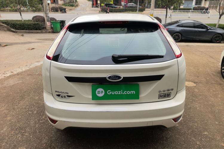 Used Ford Focus 2013 Hatchback Classic 1.8L Automatic Base Model Exterior 4
