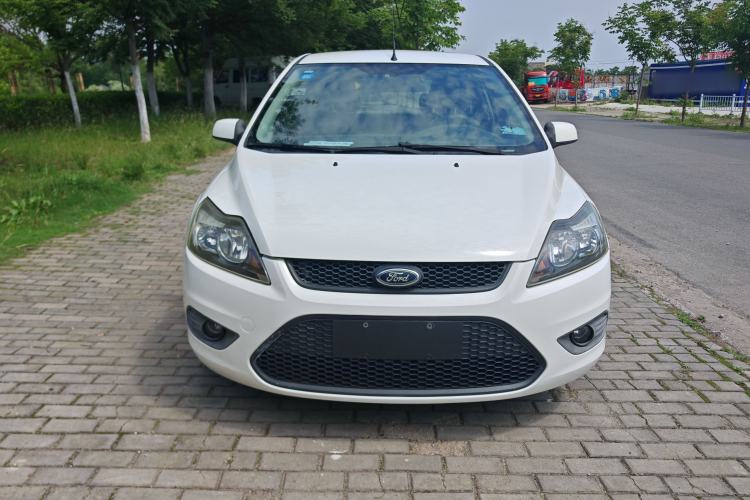Used Ford Focus 2013 Hatchback Classic 1.8L Automatic Base Model Exterior 4