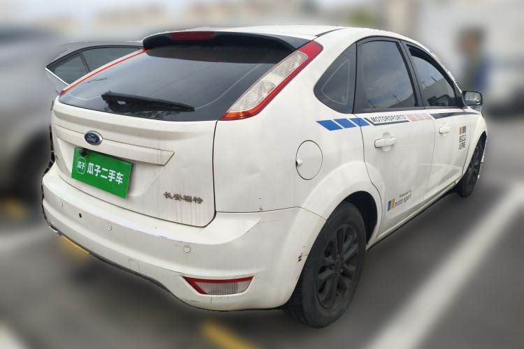 Used Ford Focus 2013 Hatchback Classic 1.8L Manual Base Model Exterior 5