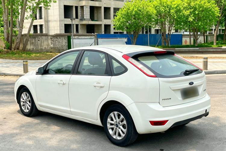 Used Ford Focus 2013 Hatchback Classic 1.8L Manual Base Model Exterior 5