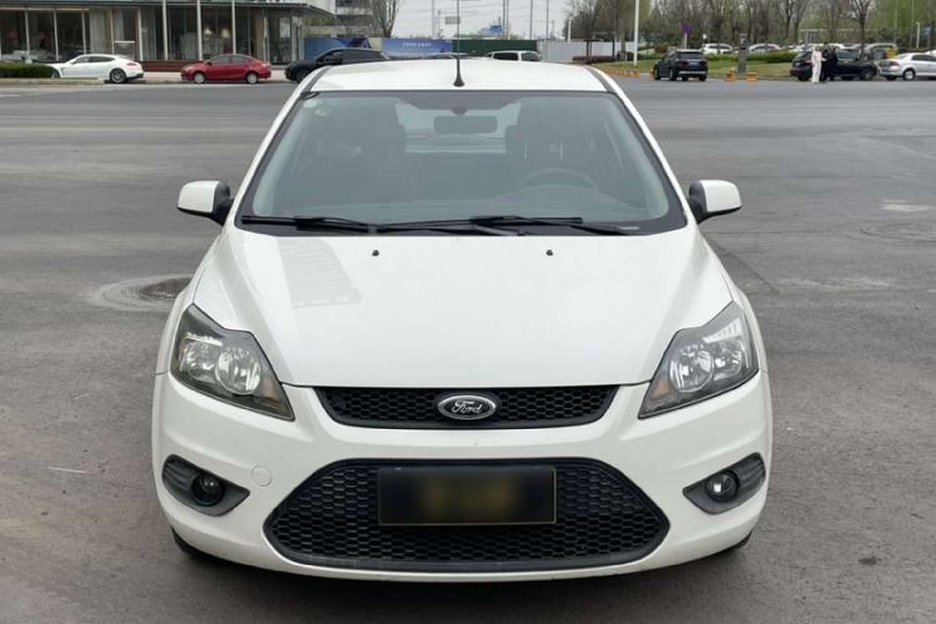 Used Ford Focus 2013 Hatchback Classic 1.8L Manual Base Model Exterior 6