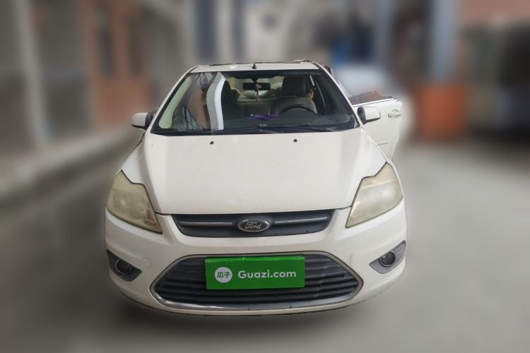 Used Ford Focus 2013 Sedan Classic 1.8L Automatic Fashion Edition Front
