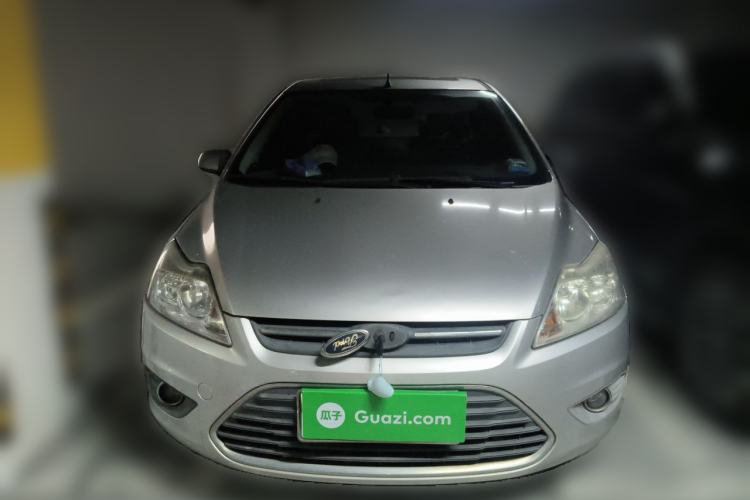 Used Ford Focus 2013 Sedan Classic 1.8L Manual Fashion Edition Front
