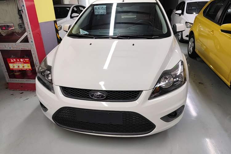 Used Ford Focus 2013 Hatchback Classic 1.8L Automatic Base Model Front