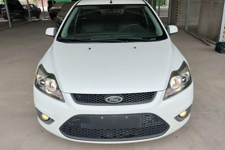 Used Ford Focus 2013 Hatchback Classic 1.8L Automatic Base Model Front