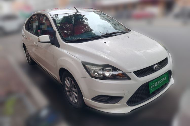 Used Ford Focus 2013 Hatchback Classic 1.8L Manual Base Model Front Right 45 Deg
