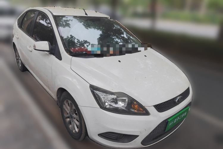 Used Ford Focus 2013 Hatchback Classic 1.8L Manual Base Model Front Right 45 Deg