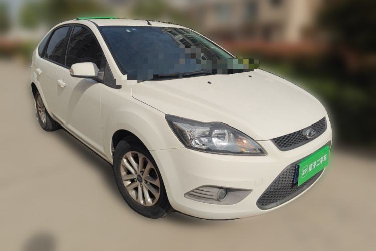 Used Ford Focus 2013 Hatchback Classic 1.8L Manual Base Model Front Right 45 Deg