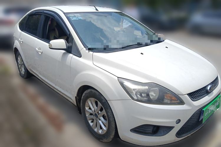 Used Ford Focus 2013 Hatchback Classic 1.8L Manual Base Model Front Right 45 Deg
