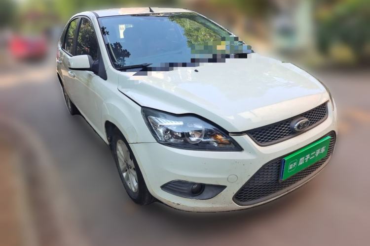 Used Ford Focus 2013 Hatchback Classic 1.8L Automatic Base Model Front Right 45 Deg