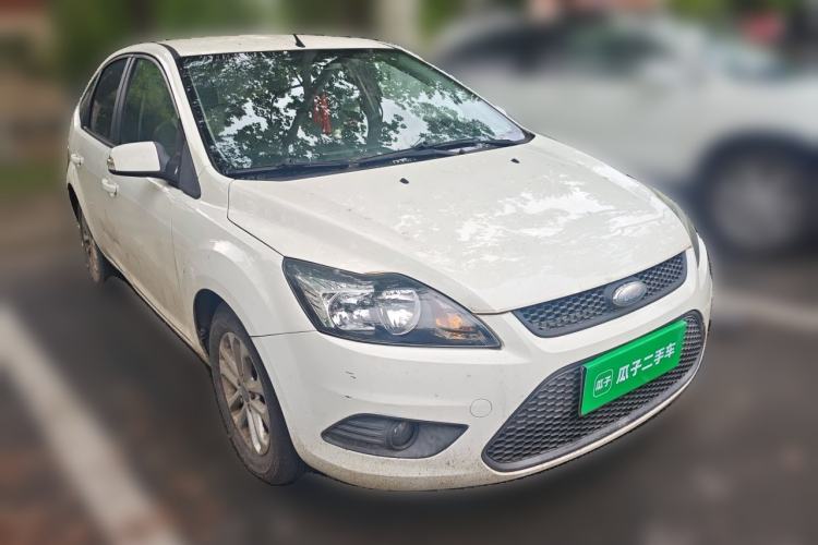 Used Ford Focus 2013 Hatchback Classic 1.8L Manual Base Model Front Right 45 Deg