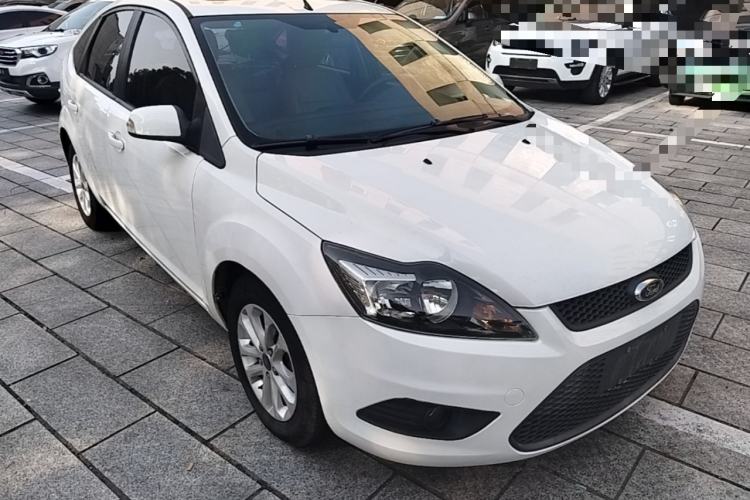 Used Ford Focus 2013 Hatchback Classic 1.8L Automatic Millionth Anniversary Edition Front Right 45 Deg