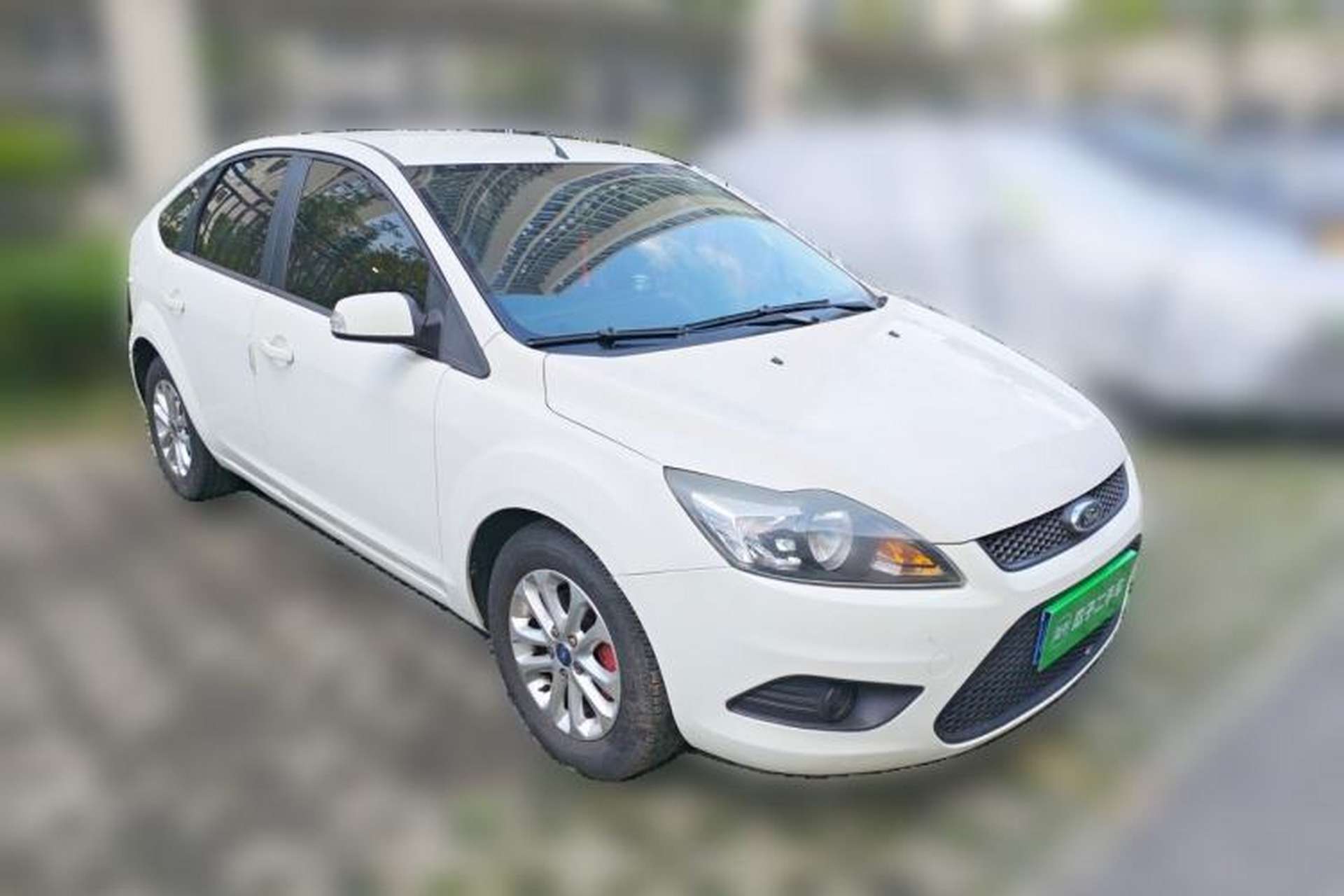 Used Ford Focus 2013 Hatchback Classic 1.8L Automatic Base Model Front Right 45 Deg