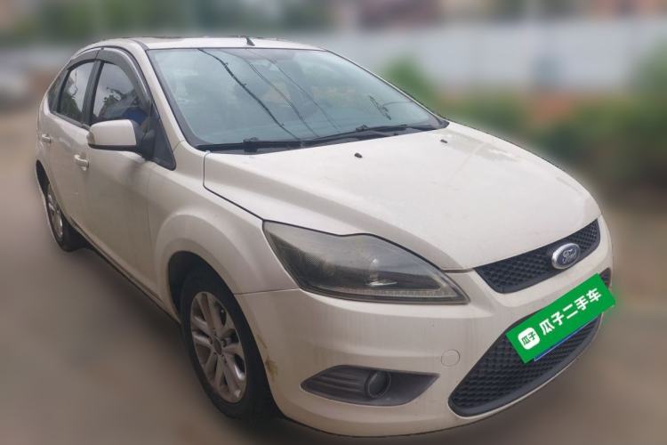 Used Ford Focus 2013 Hatchback Classic 1.8L Automatic Millionth Anniversary Edition Front Right 45 Deg
