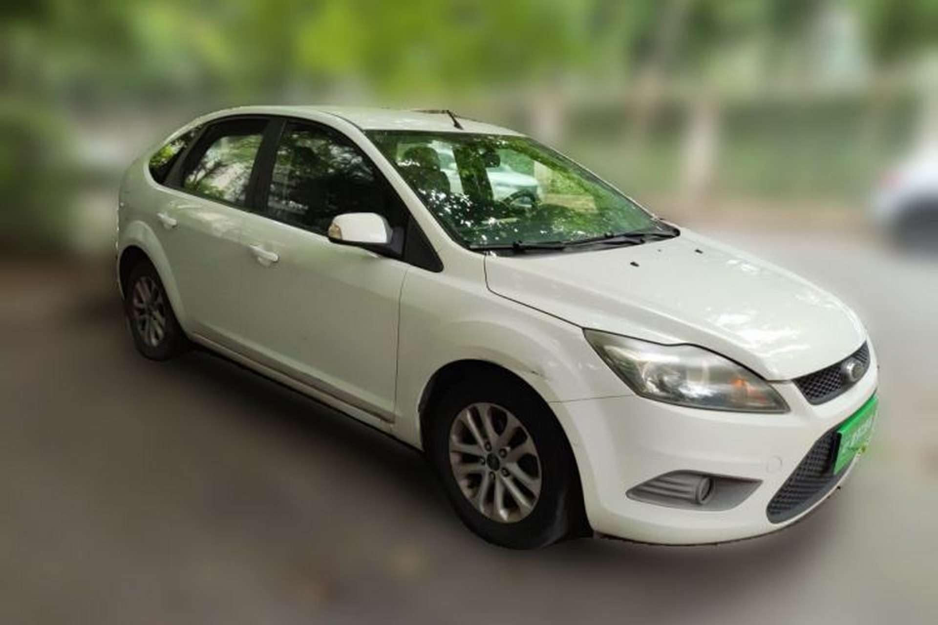 Used Ford Focus 2013 Hatchback Classic 1.8L Manual Base Model Front Right 45 Deg