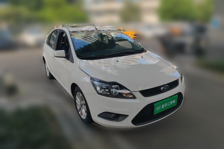 Used Ford Focus 2013 Hatchback Classic 1.8L Automatic Millionth Anniversary Edition Front Right 45 Deg