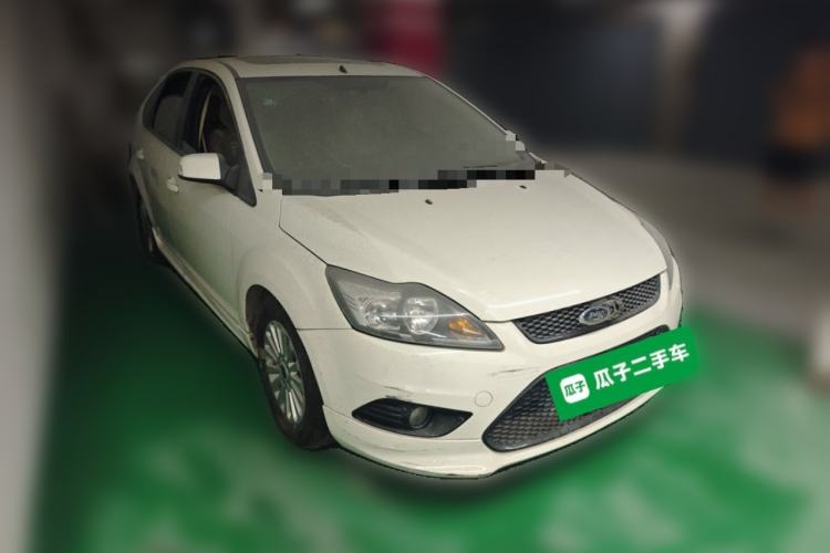 Used Ford Focus 2013 Hatchback Classic 1.8L Automatic Fashion Edition Front Right 45 Deg