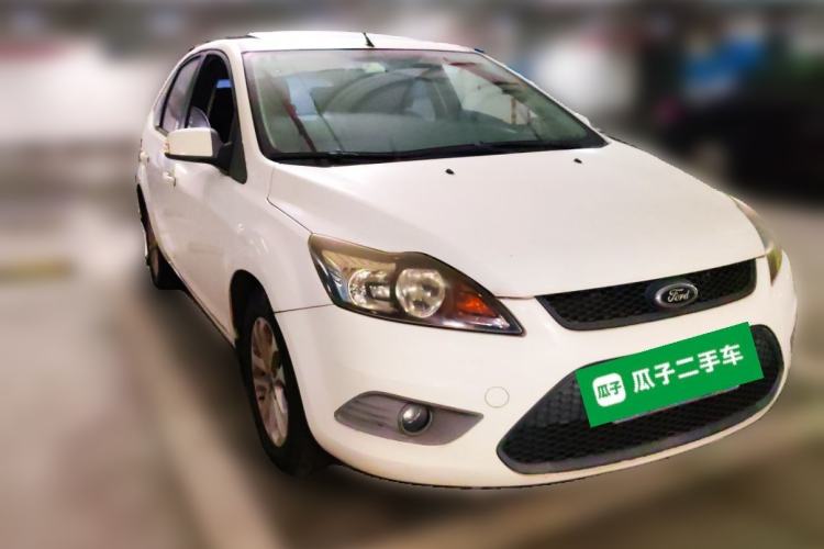 Used Ford Focus 2013 Hatchback Classic 1.8L Automatic Millionth Anniversary Edition Front Right 45 Deg