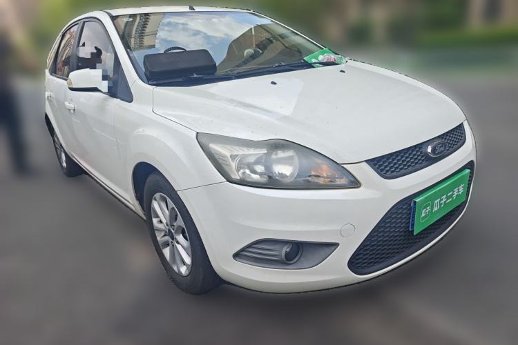 Used Ford Focus 2013 Hatchback Classic 1.8L Manual Base Model Front Right 45 Deg