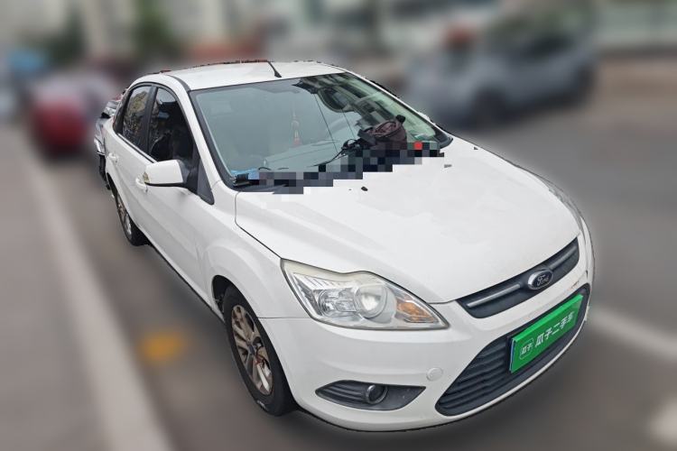 Used Ford Focus 2013 Sedan Classic 1.8L Manual Base Model Front Right 45 Deg