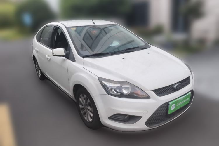 Used Ford Focus 2013 Hatchback Classic 1.8L Automatic Base Model Front Right 45 Deg