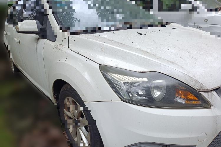 Used Ford Focus 2013 Hatchback Classic 1.8L Manual Base Model Front Right 45 Deg
