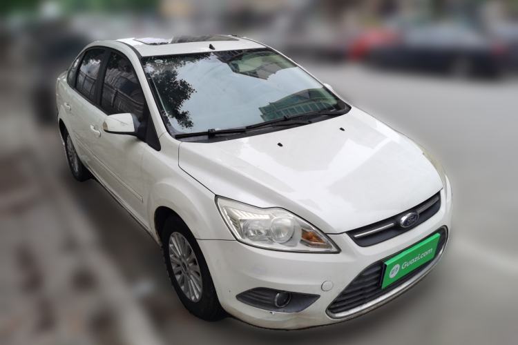 Used Ford Focus 2013 Hatchback Classic 1.8L Automatic Fashion Edition Front Right 45 Deg
