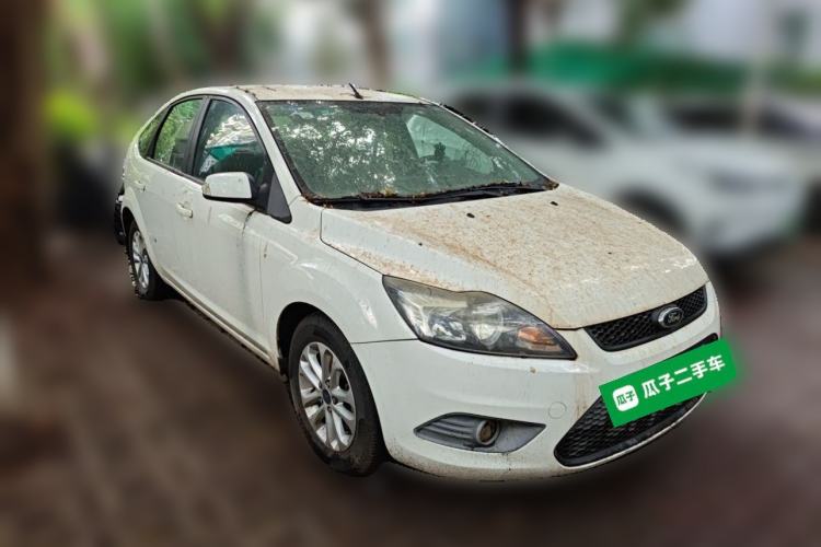 Used Ford Focus 2013 Hatchback Classic 1.8L Automatic Base Model Front Right 45 Deg