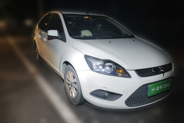 Used Ford Focus 2013 Hatchback Classic 1.8L Manual Base Model Front Right 45 Deg