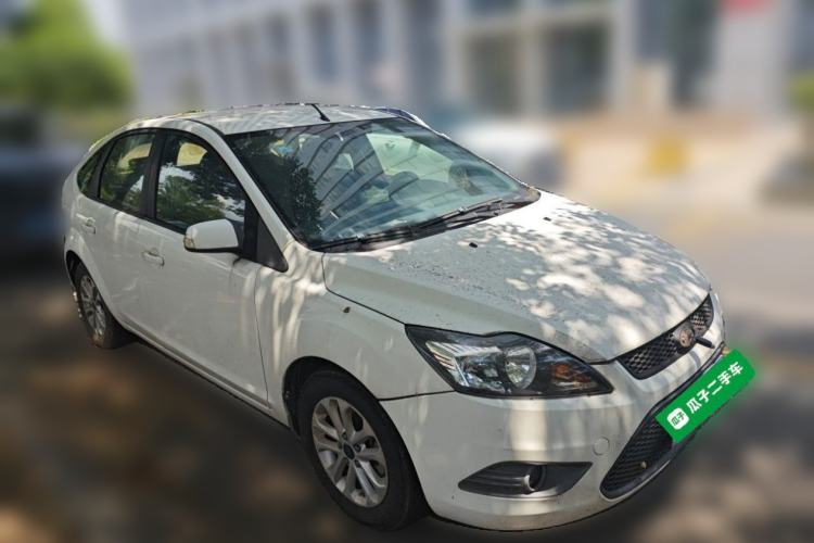 Used Ford Focus 2013 Hatchback Classic 1.8L Automatic Base Model Front Right 45 Deg