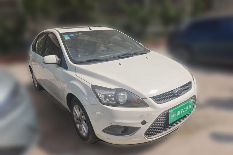 Used Ford Focus 2013 Hatchback Classic 1.8L Automatic Millionth Anniversary Edition Front Right 45 Deg