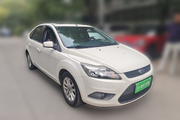 Used Ford Focus 2013 Hatchback Classic 1.8L Automatic Millionth Anniversary Edition Front Right 45 Deg