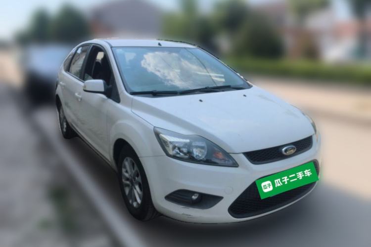 Used Ford Focus 2013 Hatchback Classic 1.8L Manual Base Model Front Right 45 Deg